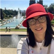 Somos a Light Up, uma equipe de 8 professores particulas online. Metodologia própria, aulas semanais, valores que cabem no seu bol